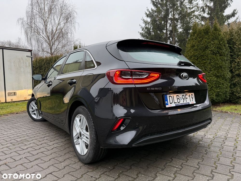 Kia Ceed 1.6 CRDi 136 ISG Spirit - 6