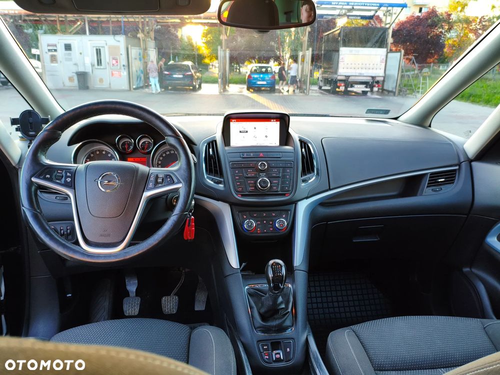Opel Zafira Tourer 1.4 Turbo Active - 24