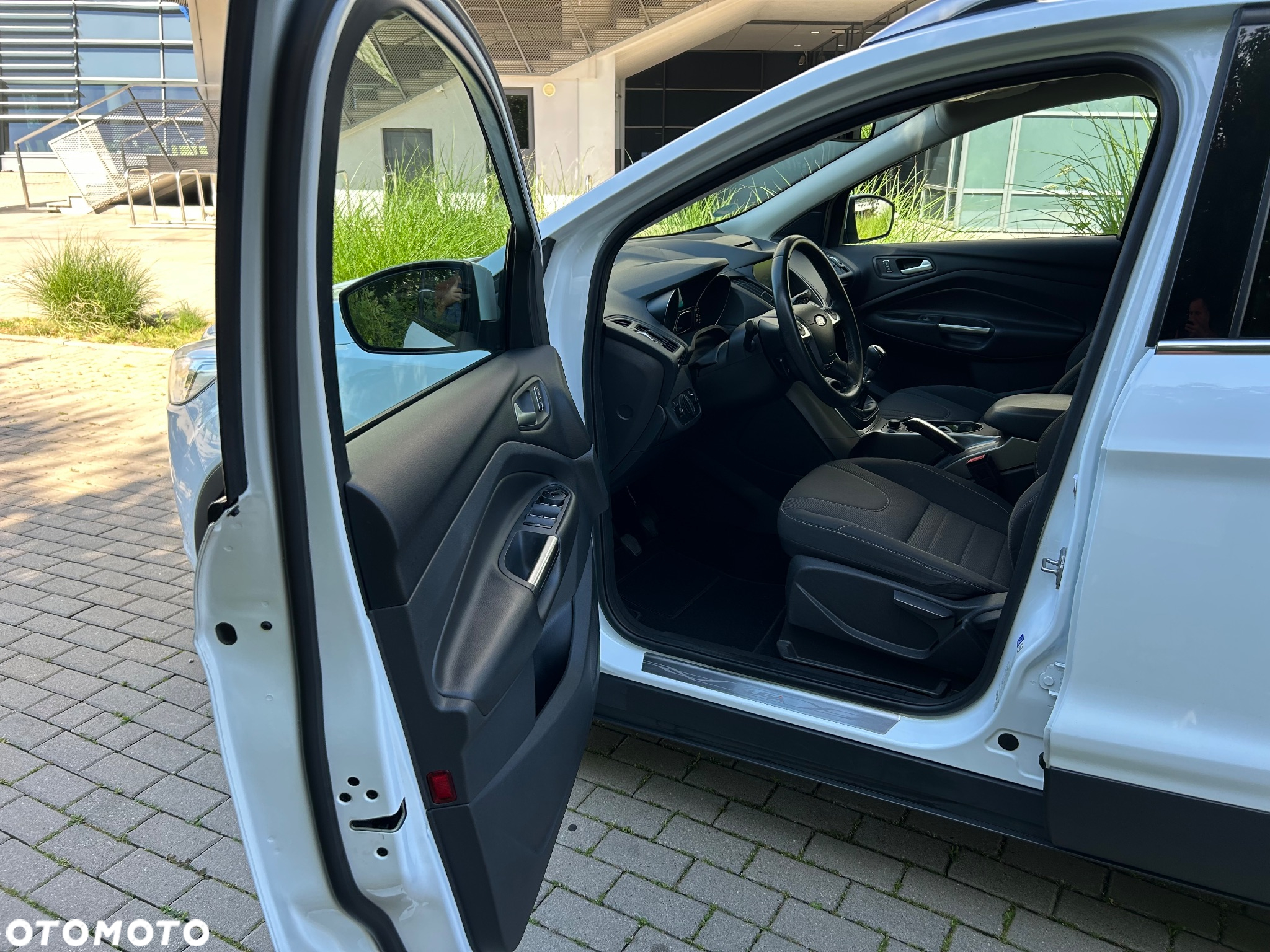 Ford Kuga 1.5 EcoBoost 2x4 Titanium - 14