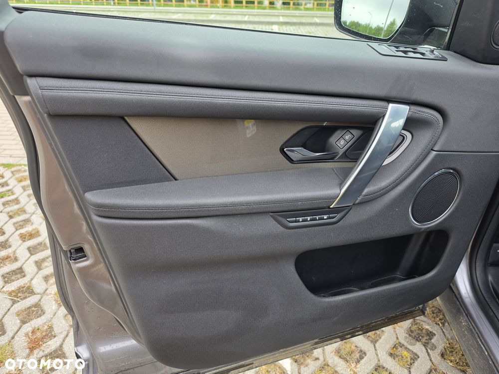 Land Rover Discovery Sport 2.0 P200 mHEV SE - 11