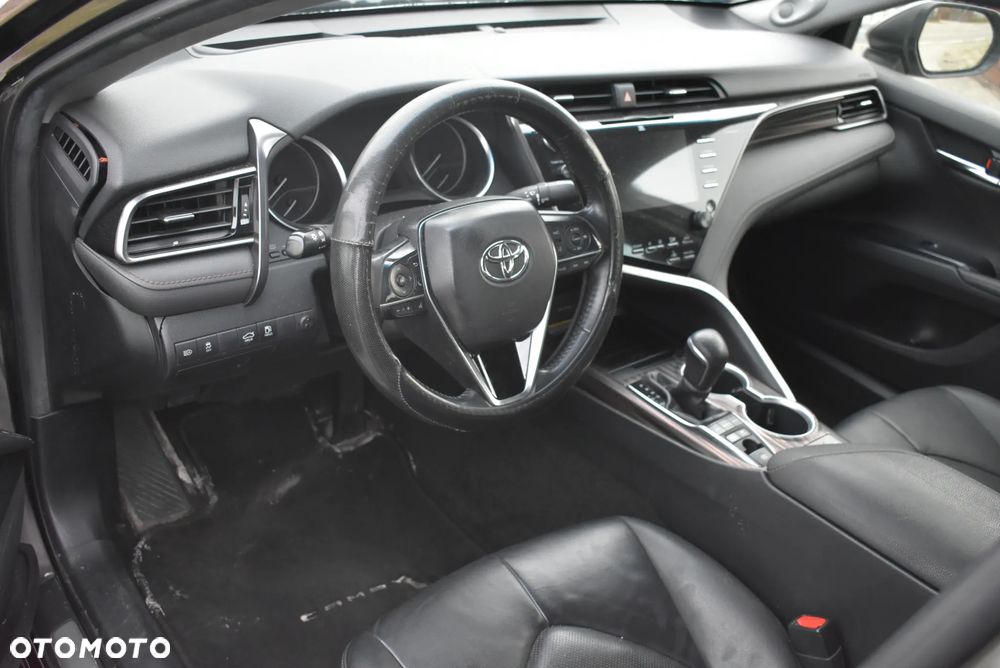 Toyota Camry 2.5 Hybrid Executive CVT - 15