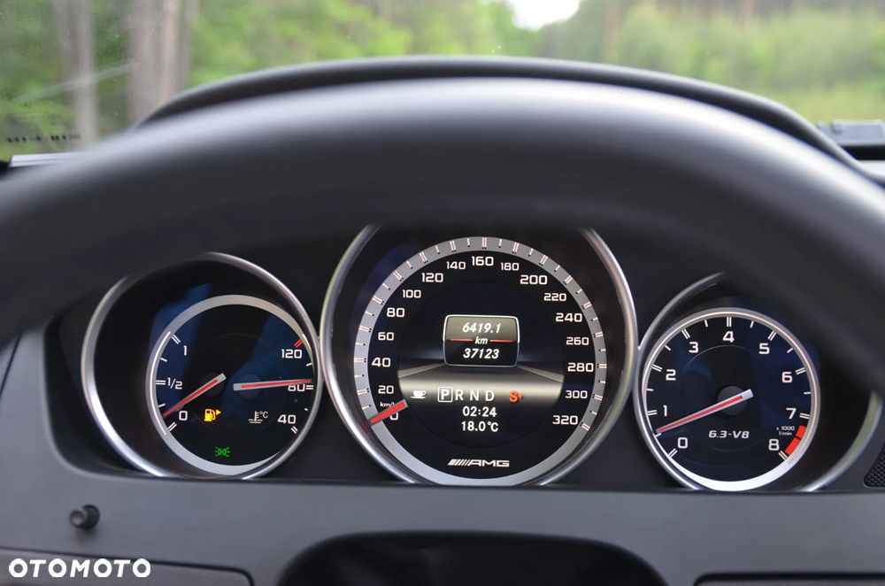 Mercedes-Benz Klasa C AMG 63 S AMG Speedshift MCT 9G - 16