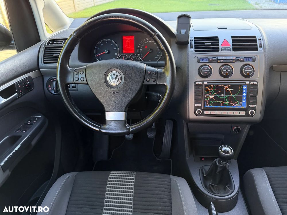 Volkswagen Touran 1.4 TSI United - 5