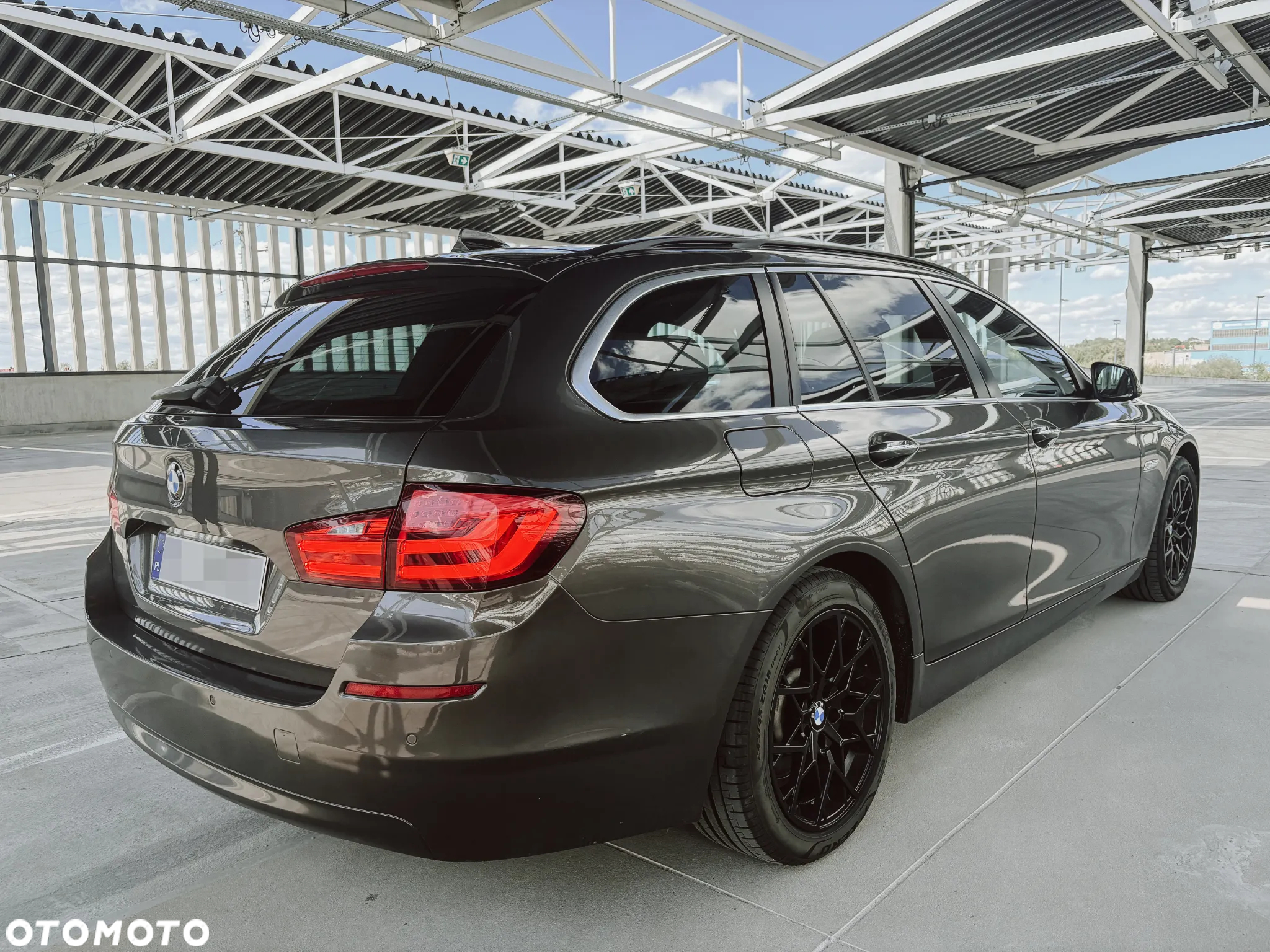 BMW Seria 5 520d Touring - 4