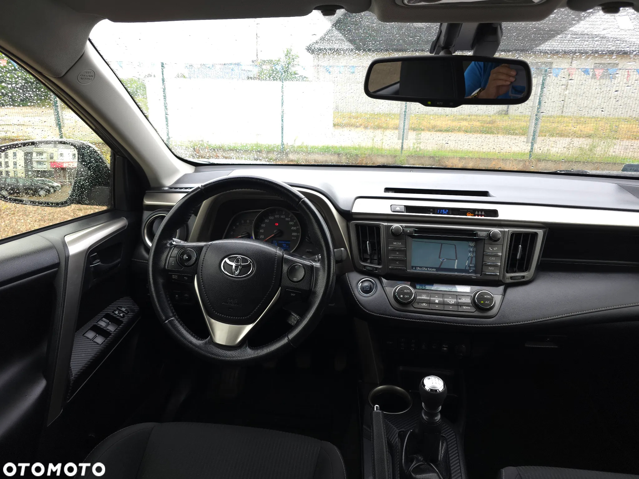 Toyota RAV4 2.0 D-4D Premium - 38