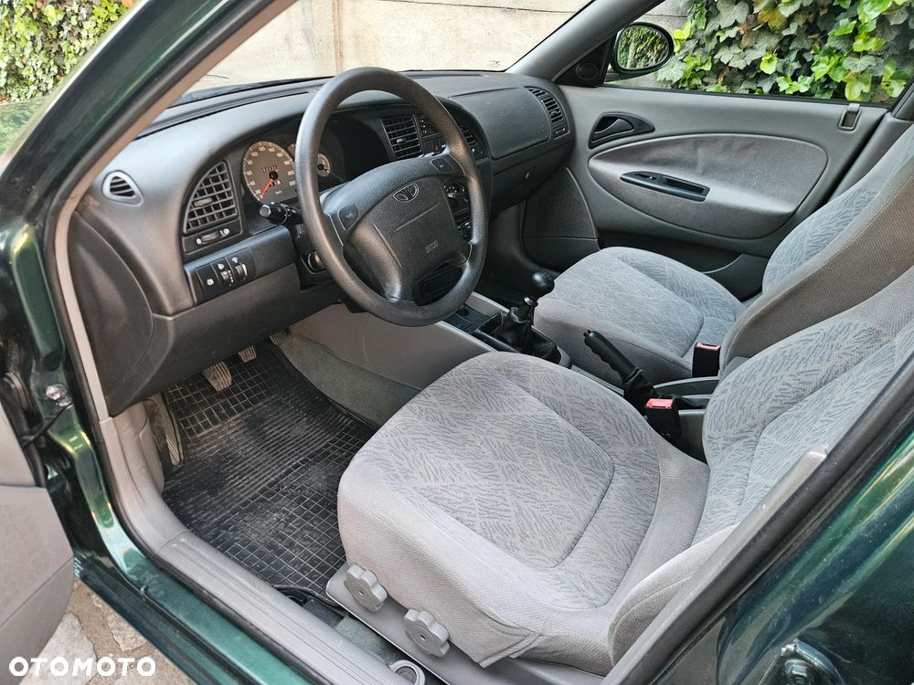 Daewoo Nubira - 9