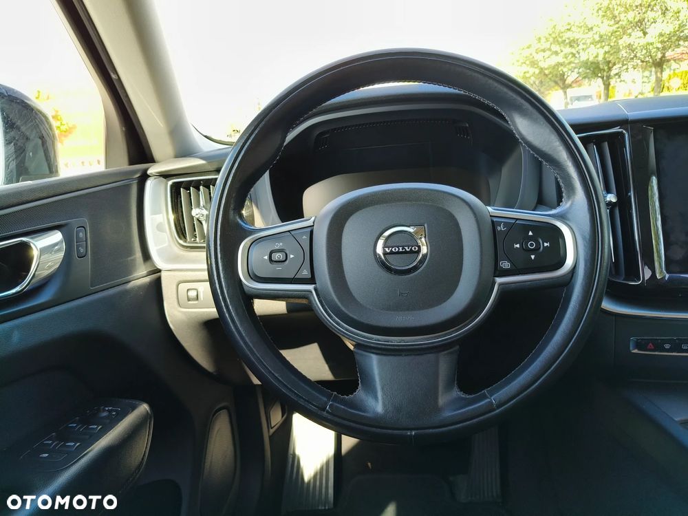 Volvo XC 60 T5 AWD Momentum - 15