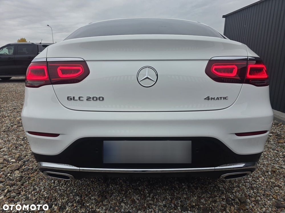 Mercedes-Benz GLC - 12