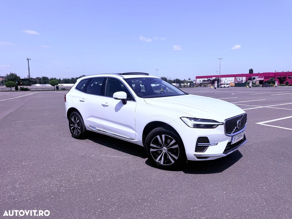 VOLVO XC60 2022 — imagine 40