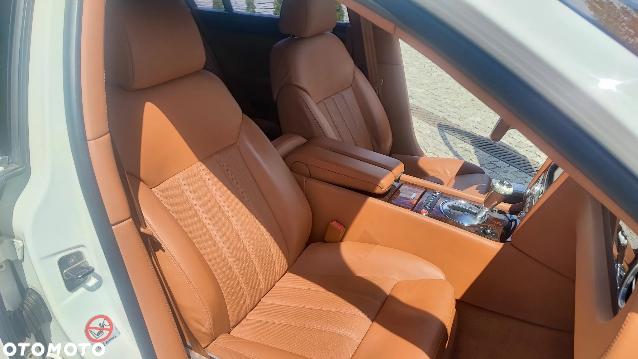 Bentley Flying Spur Continental - 27