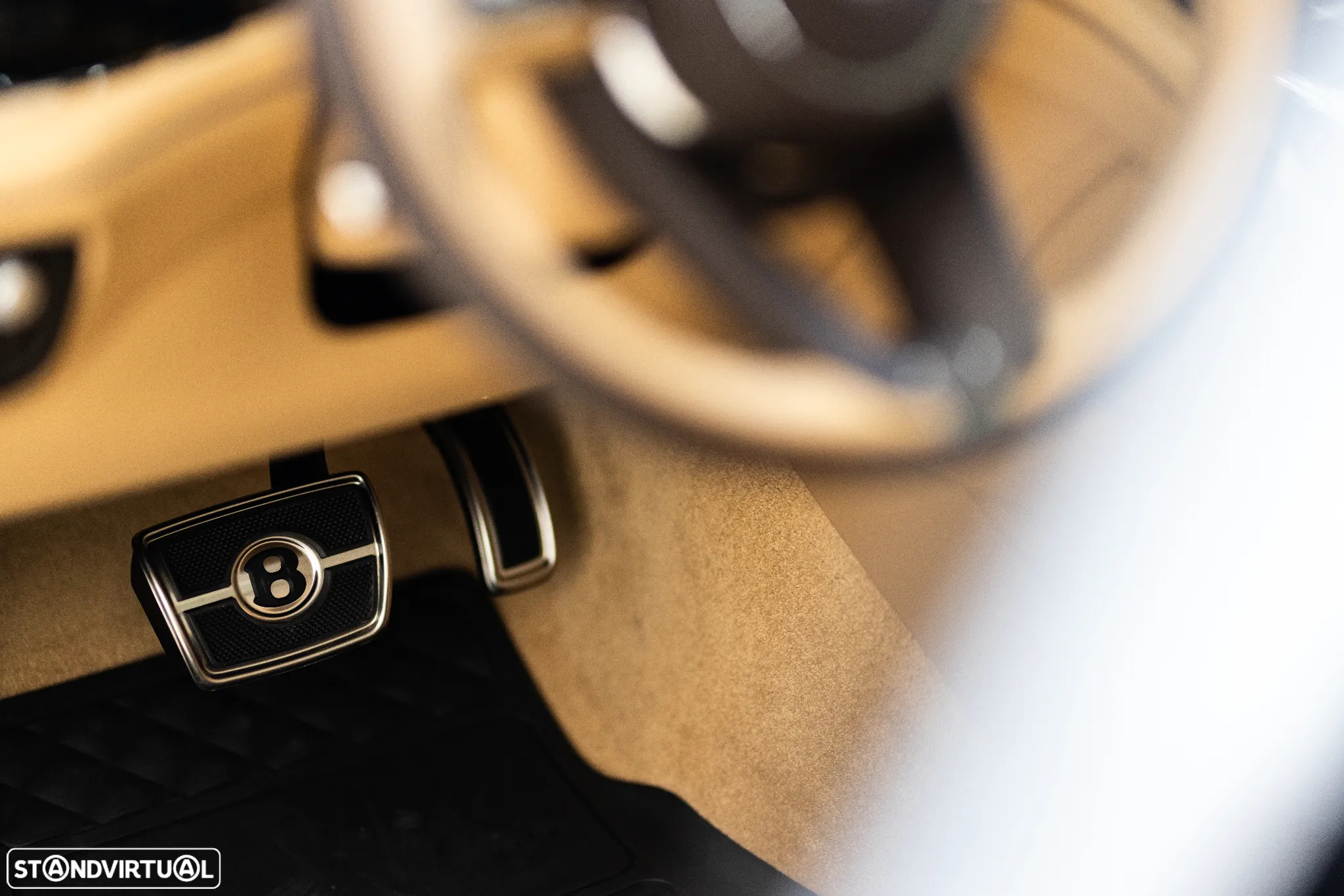 Bentley Bentayga V8 Azure - 19