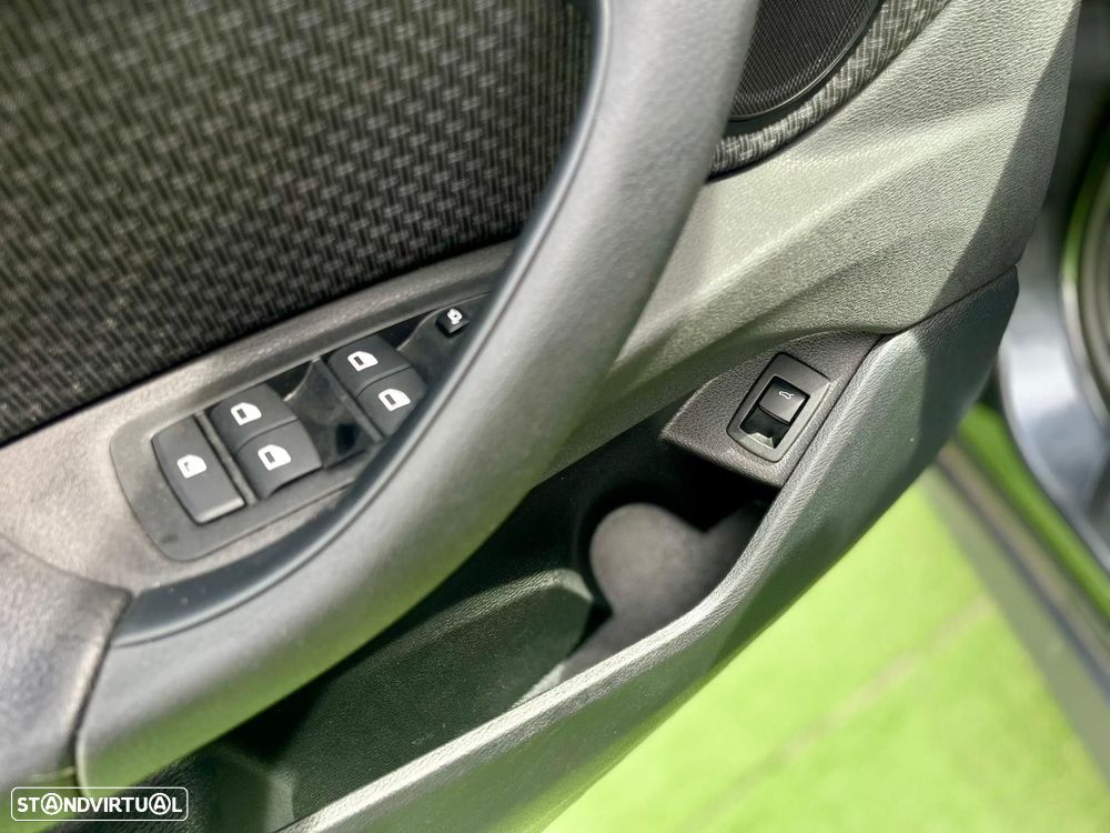 BMW X1 18 d sDrive Advantage Auto - 20