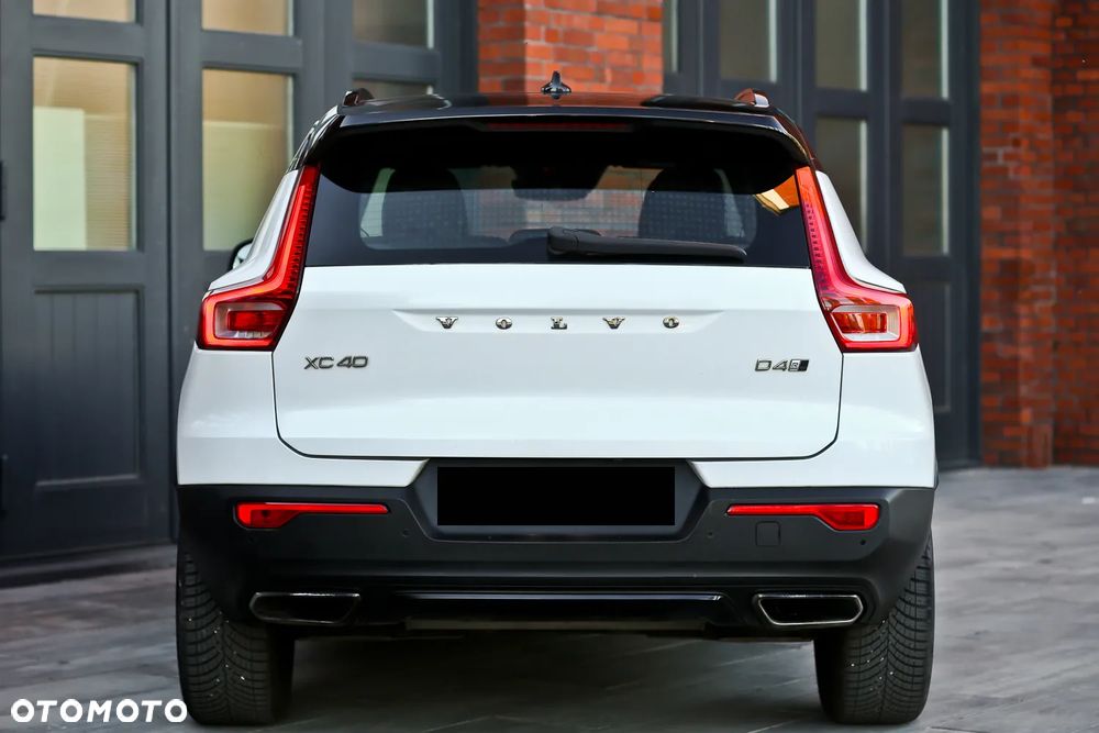Volvo XC 40 D4 AWD Geartronic R-Design - 14