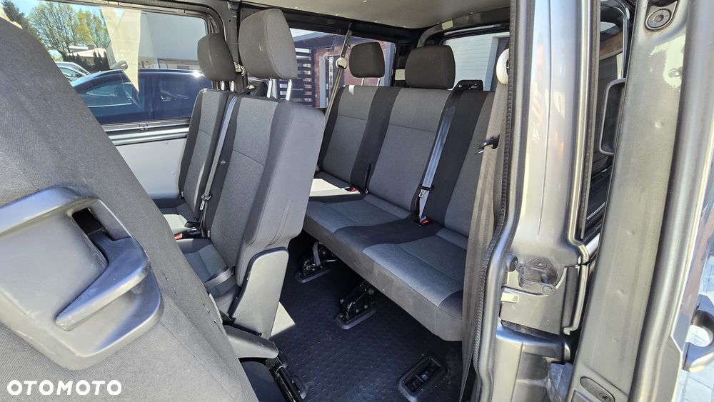 Volkswagen Transporter Caravelle DSG Lang Highline - 12