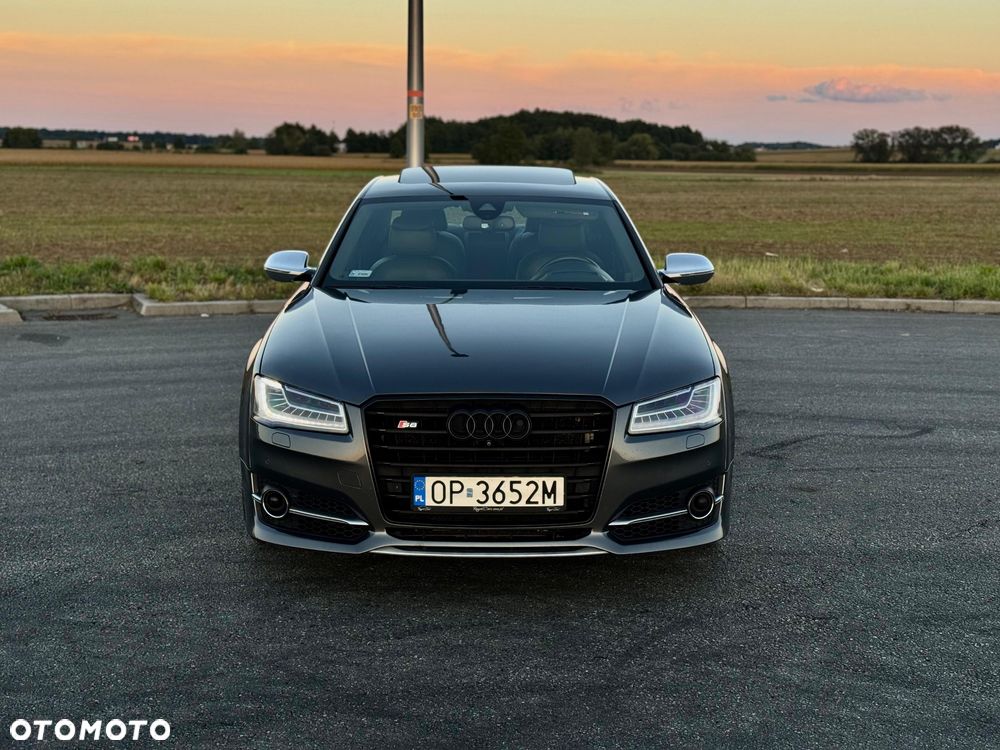 Audi S8 - 5