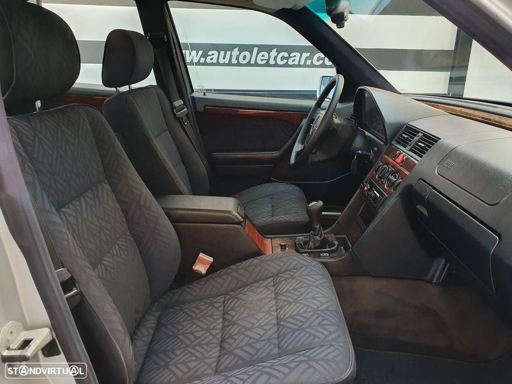 Mercedes-Benz C 250 TD Elegance - 4
