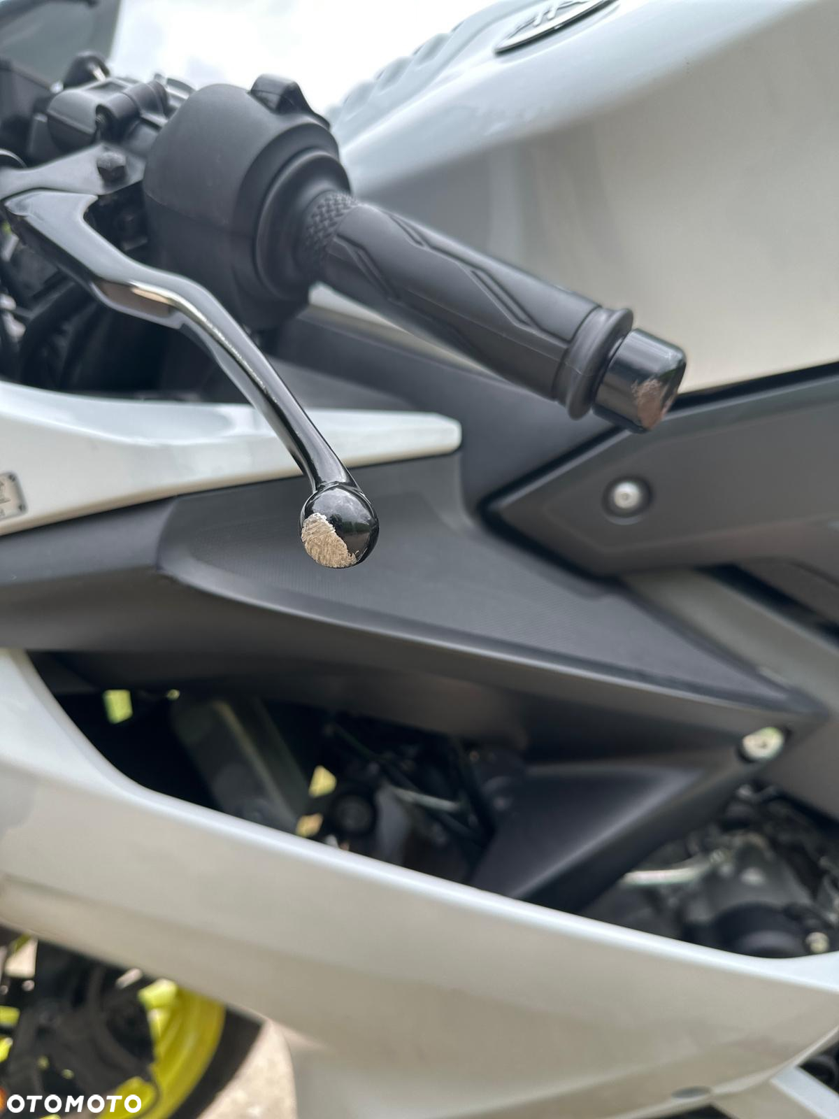 Yamaha YZF - 11