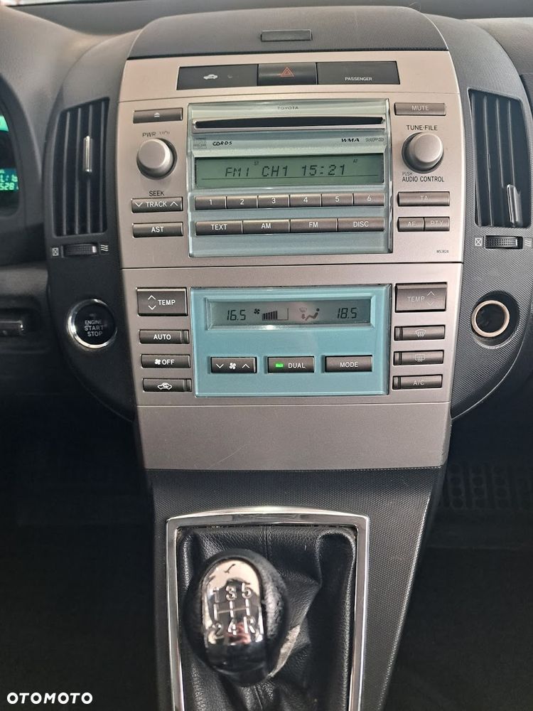 Toyota Corolla Verso 1.6 Premium - 13