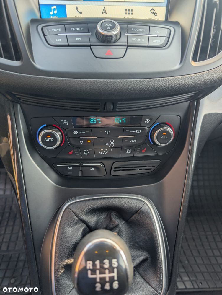 Ford Kuga 1.5 EcoBoost FWD ST-Line ASS MMT6 - 19