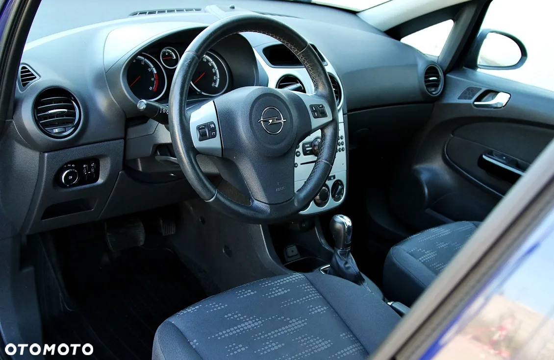 Opel Corsa 1.4 16V Enjoy - 20