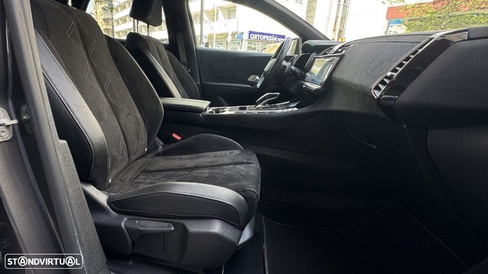 DS DS7 Crossback 1.5 BlueHDi Performance Line EAT8 - 16