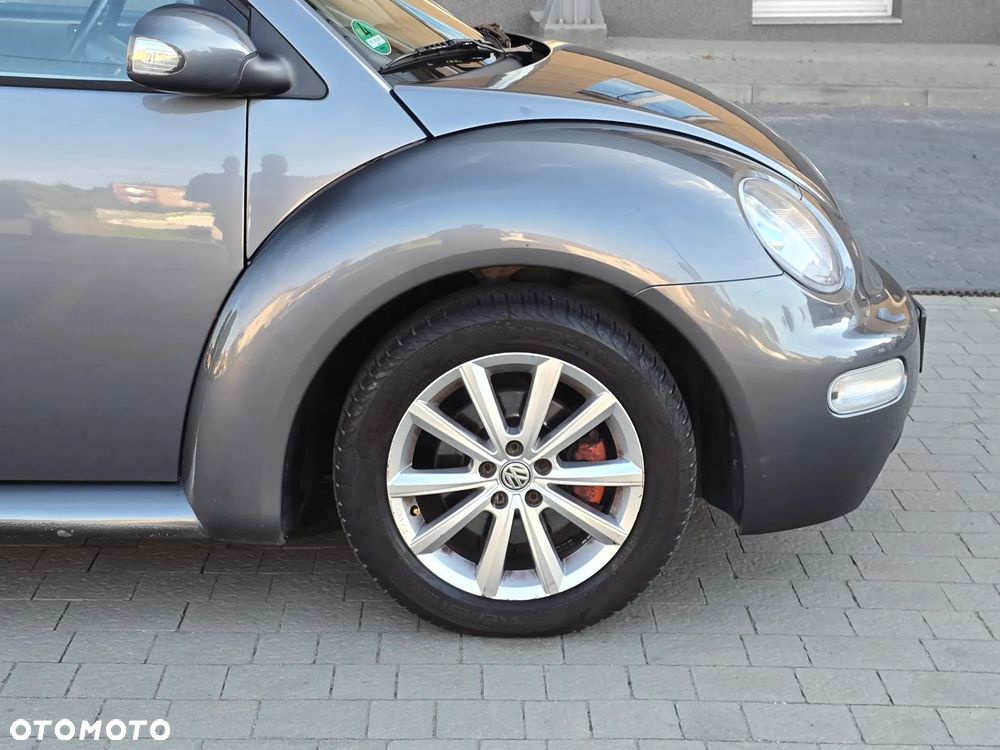 Volkswagen New Beetle - 15