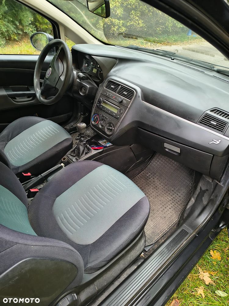 Fiat Grande Punto 2007 photo 3