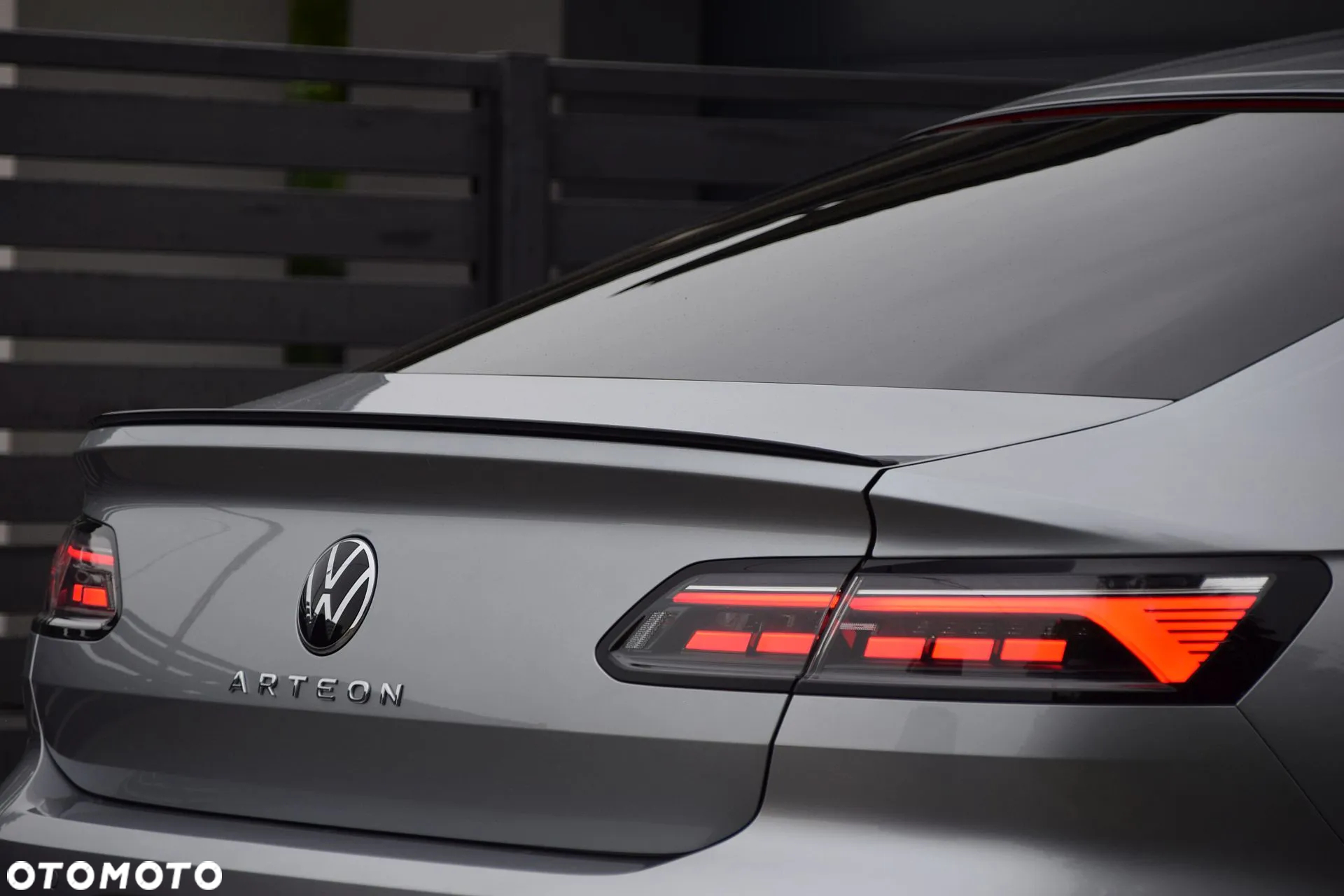 Volkswagen Arteon 2.0 TDI R-Line DSG - 10