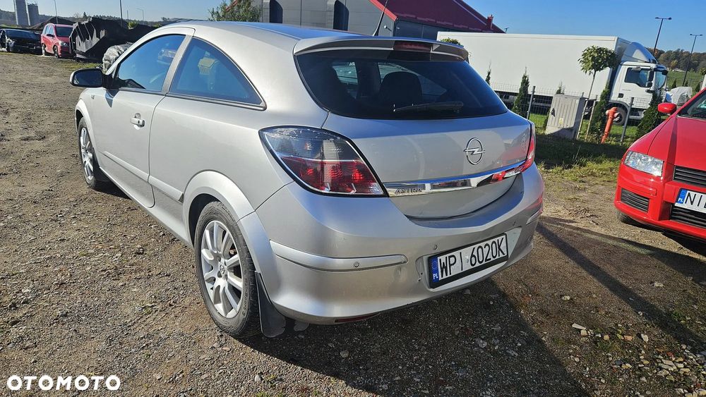 Opel Astra III GTC 1.6 Enjoy - 6