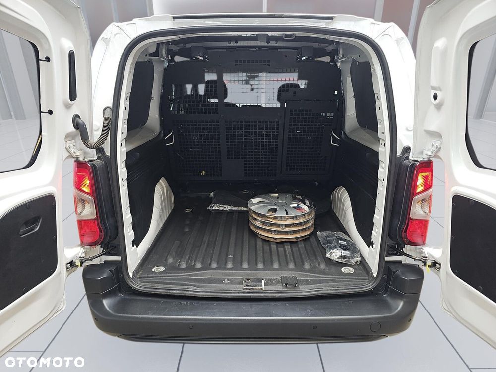 Toyota ProAce 2.3T 1.5D-4D 100KM long FurgonBrygActive - 17