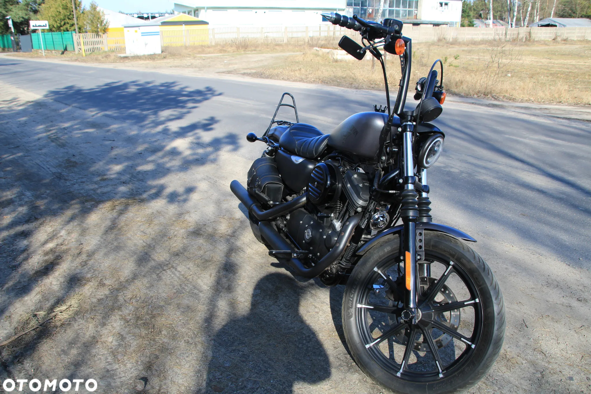 Harley-Davidson Sportster Iron 883 - 6