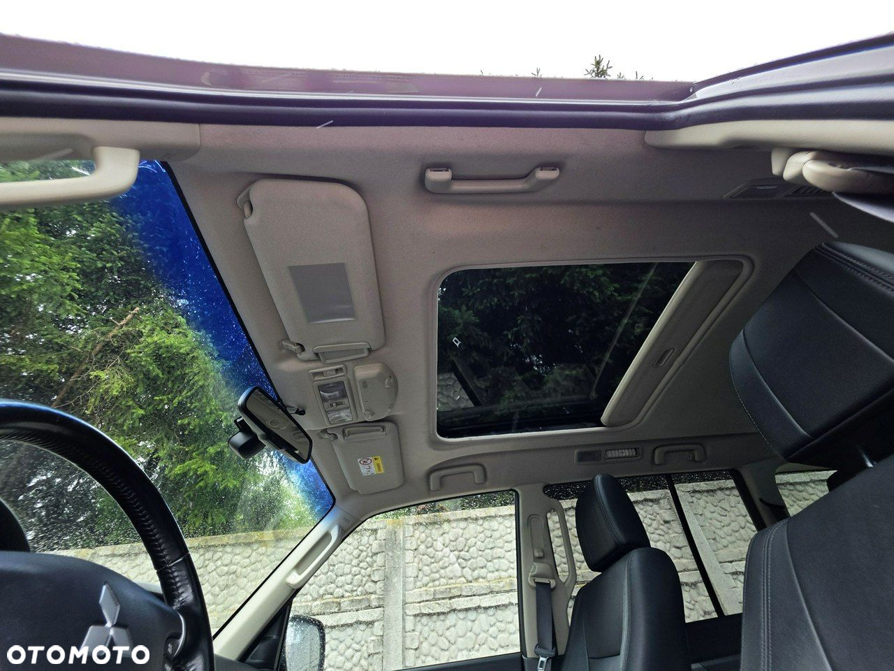 Mitsubishi Pajero - 21