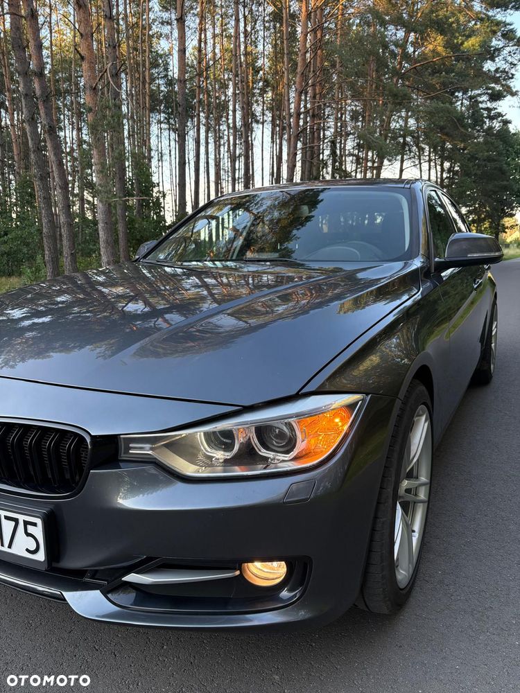 BMW Seria 3 318d Sport Line - 5