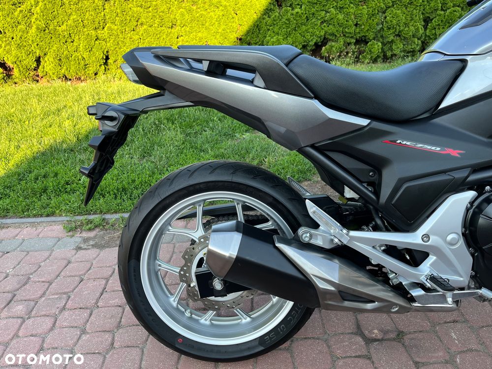 Honda NC - 16