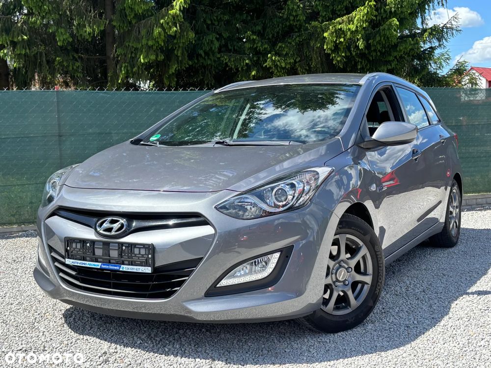 Hyundai i30 i30cw 1.4 CRDi Advantage - 3