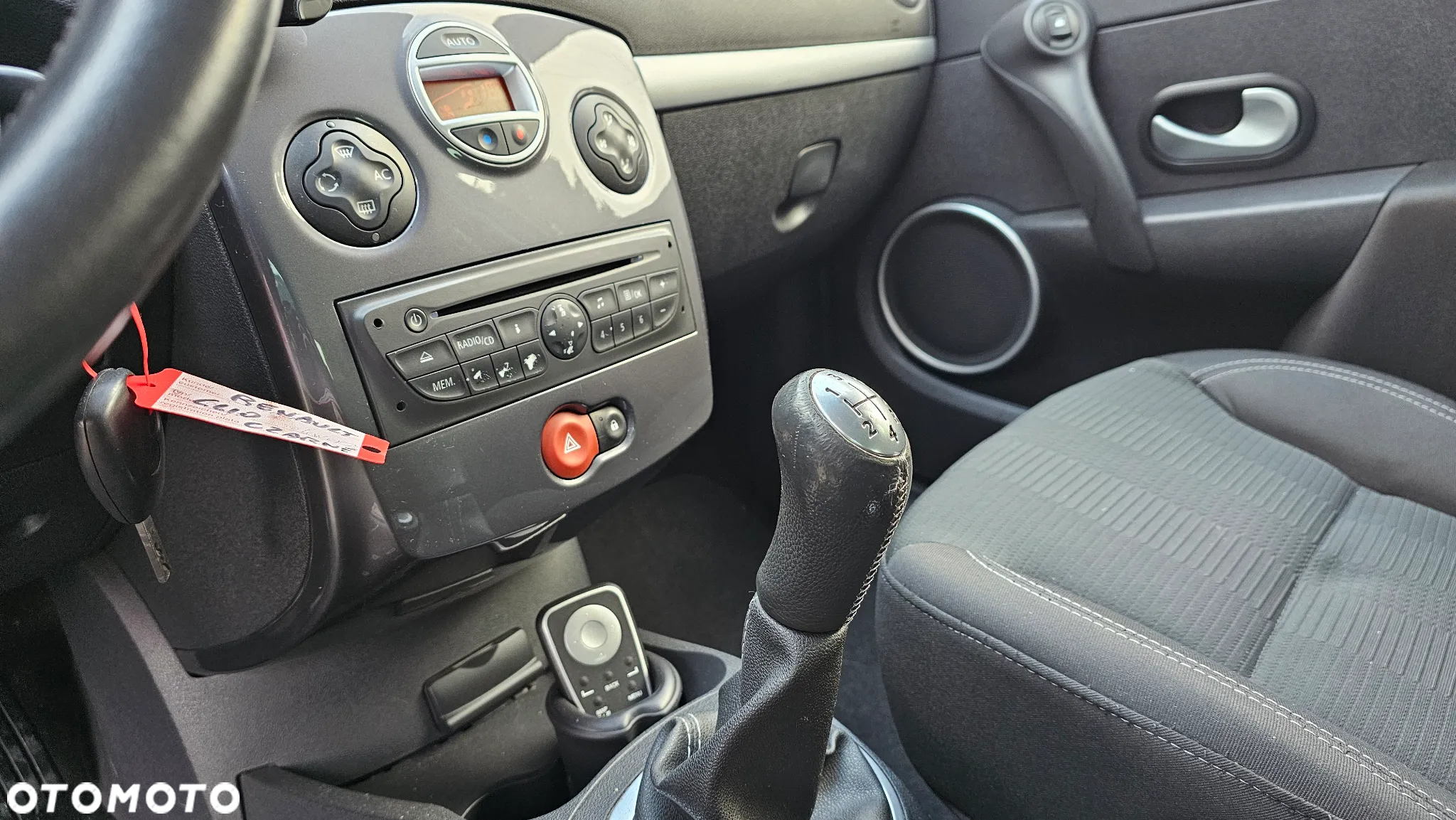 Renault Clio TCe 100 Grandtour Night and Day - 13