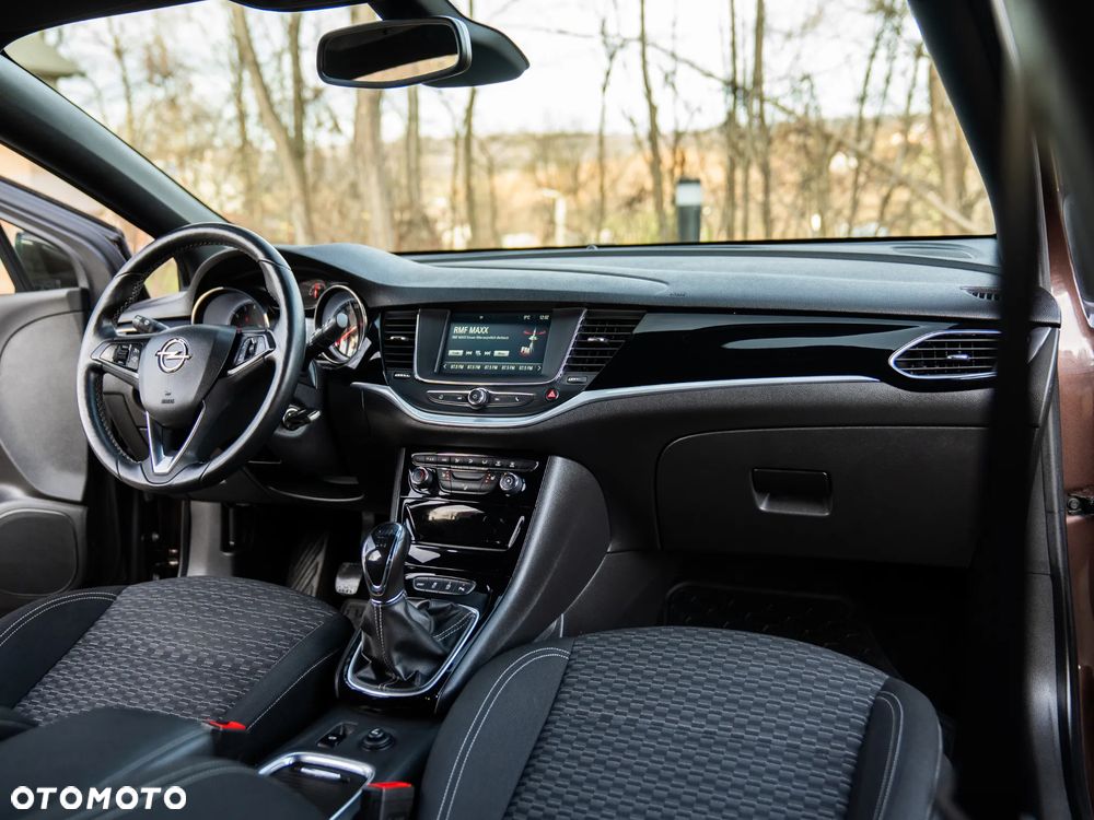 Opel Astra 1.4 Turbo Innovation - 29