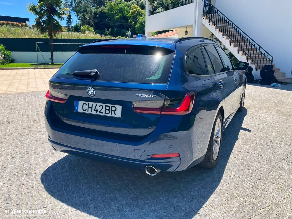 BMW 330 e Aut. - 4