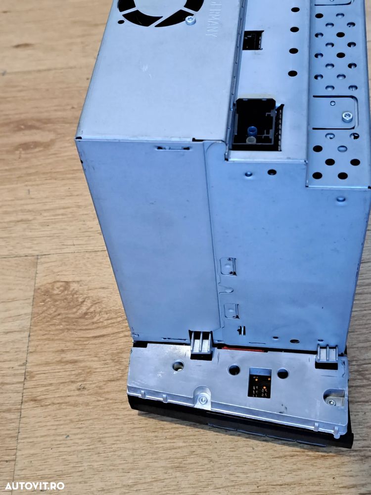 Navigatie Radio CD Originala Mercedes-Benz varianta NonFacelift E-Class W211 / CLS W219, Unitate Audio Harman Becker BE 7039 High Headunit, Cod OEM A2118202197, Model Q01 - 6