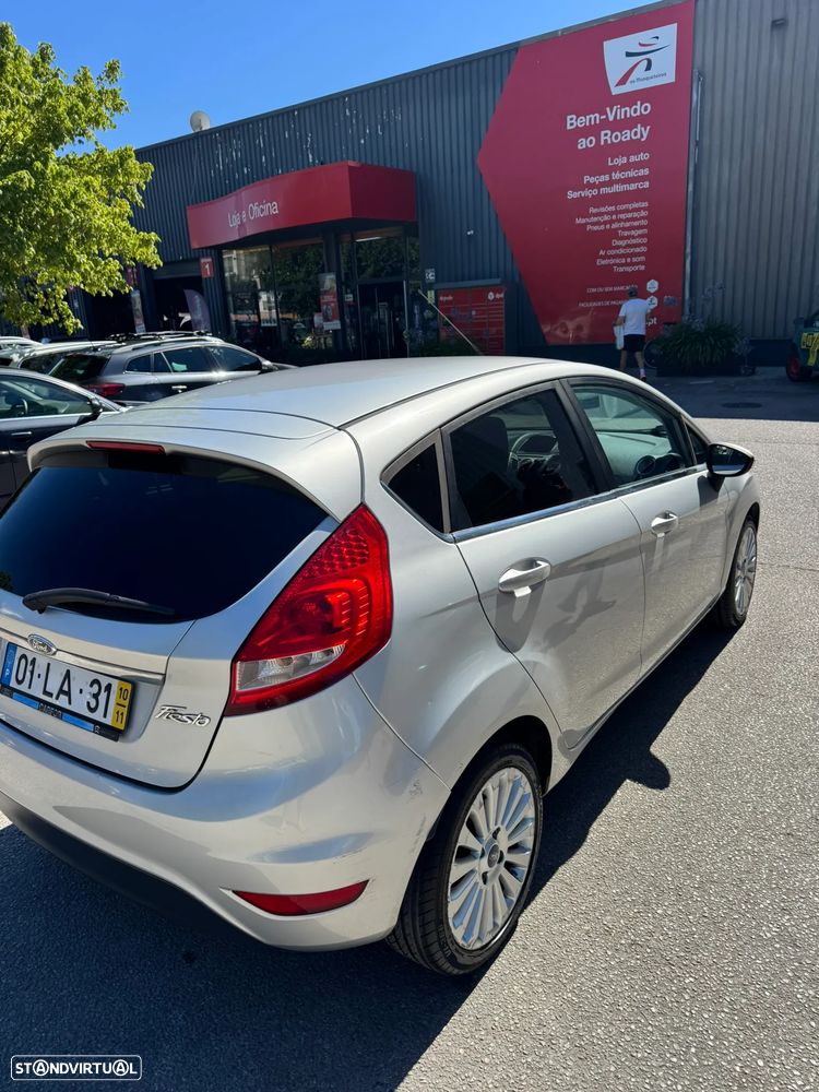 Ford Fiesta 1.25 Techno - 8