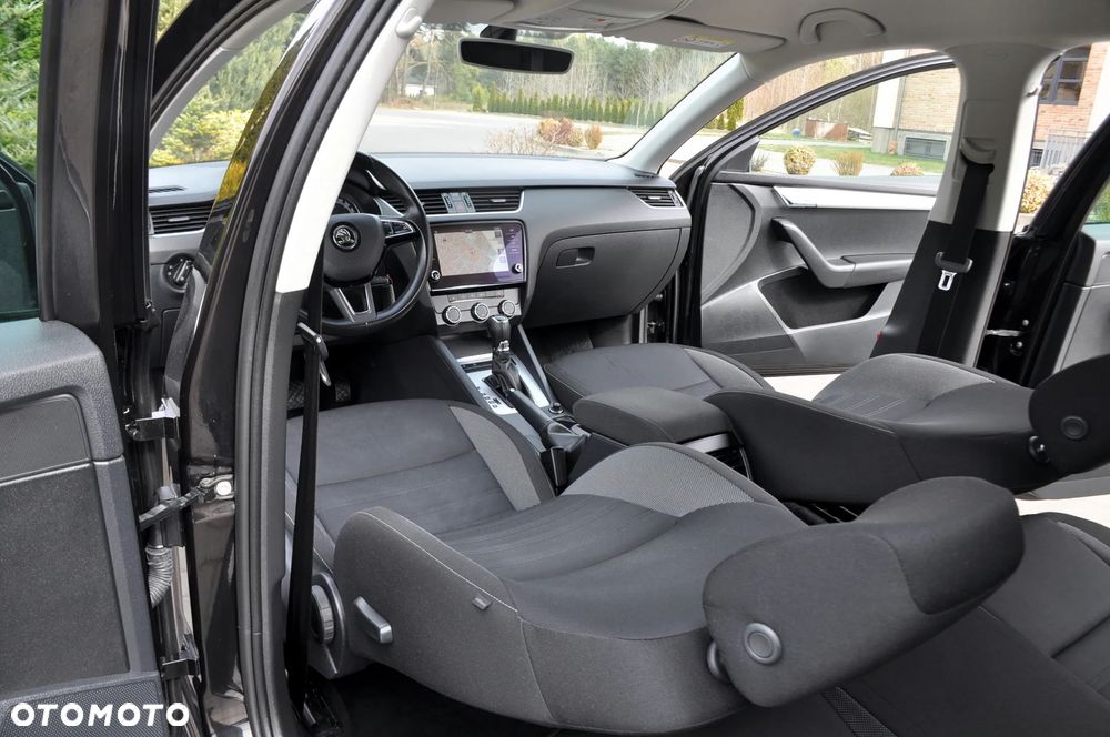 Skoda Octavia 2.0 TDI Elegance DSG - 27