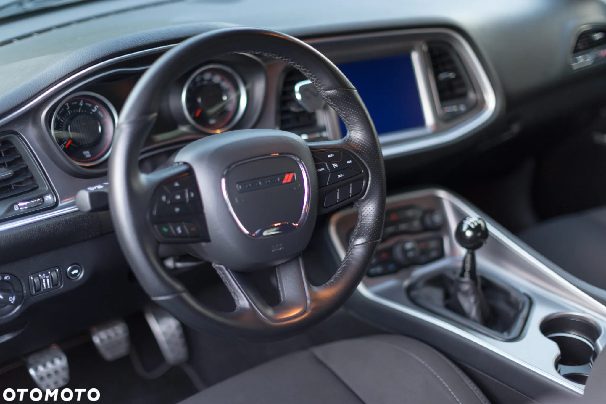 Dodge Challenger - 20