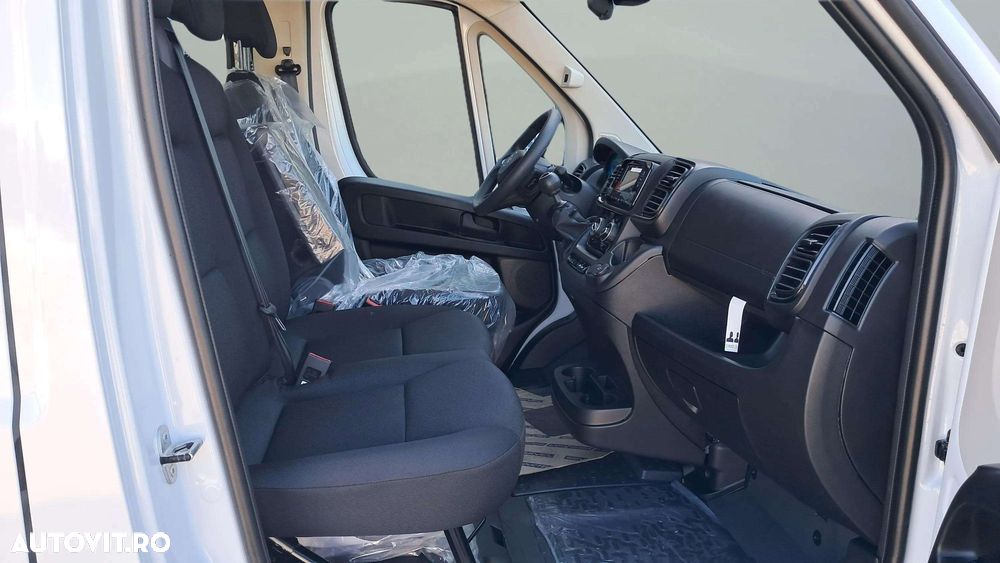 Peugeot BOXER PLATOU CABINA DUBLA L4 - 13