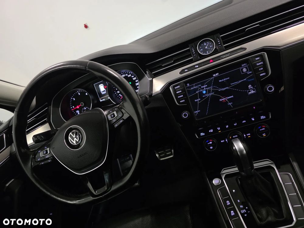 Volkswagen Passat 2.0 TDI BMT Highline DSG - 8