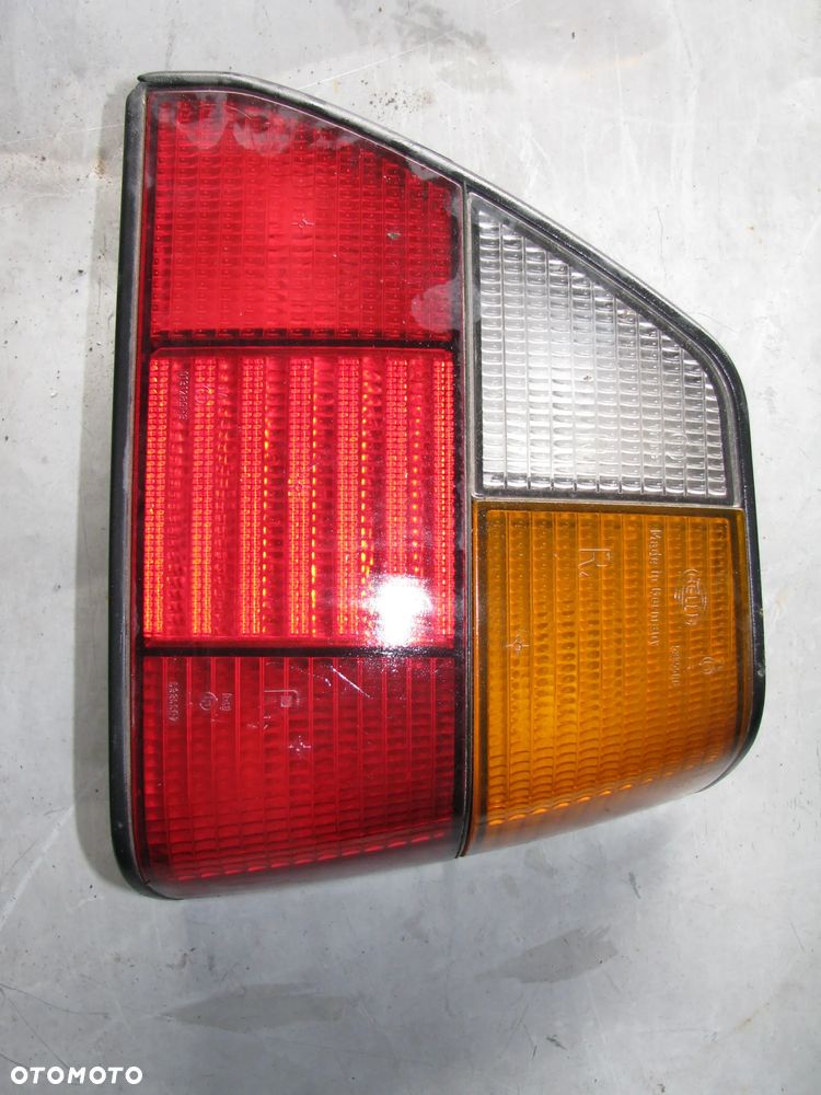VW GOLF 2 II LAMPA PRAWY TYŁ PRAWA TYLNA 191945112 - 1