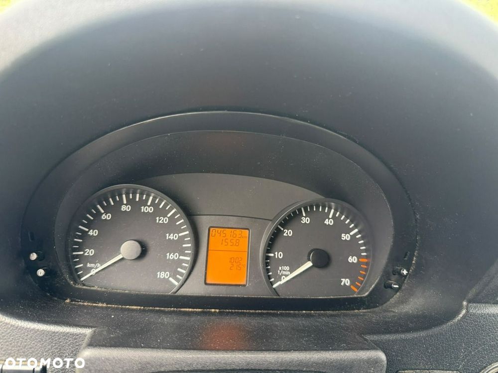 Mercedes-Benz Sprinter - 16