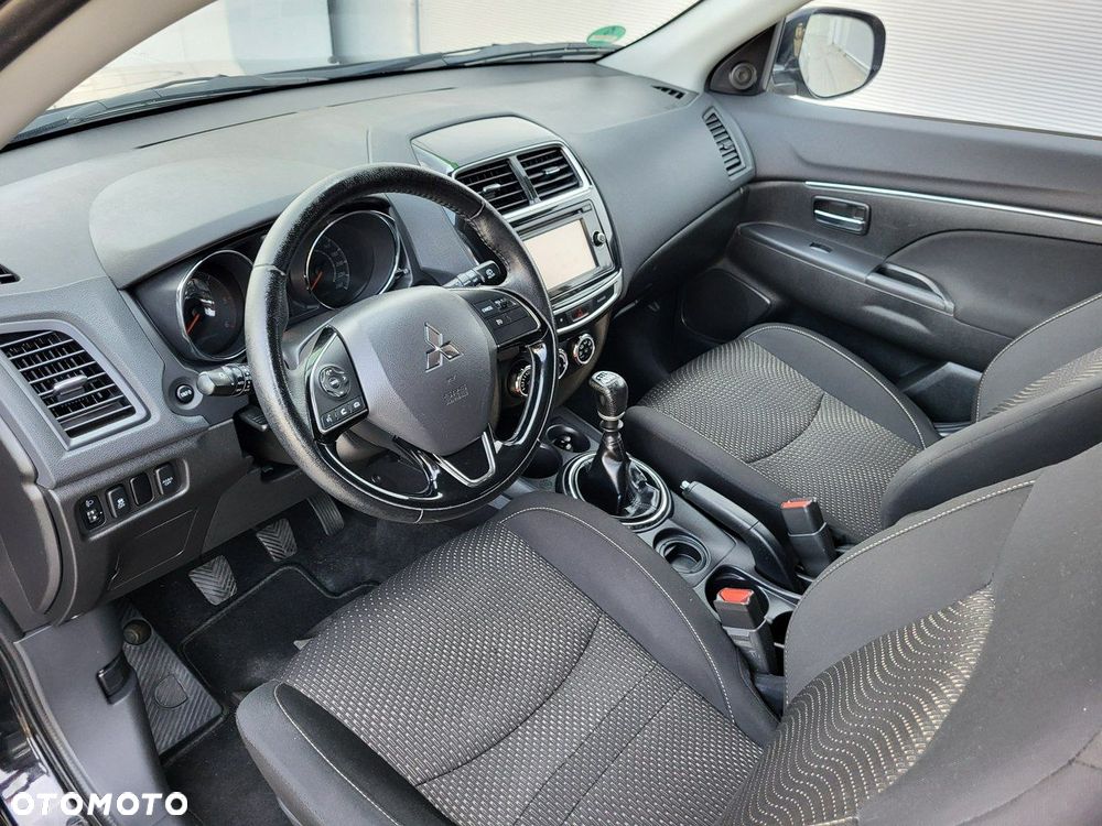 Mitsubishi ASX - 19