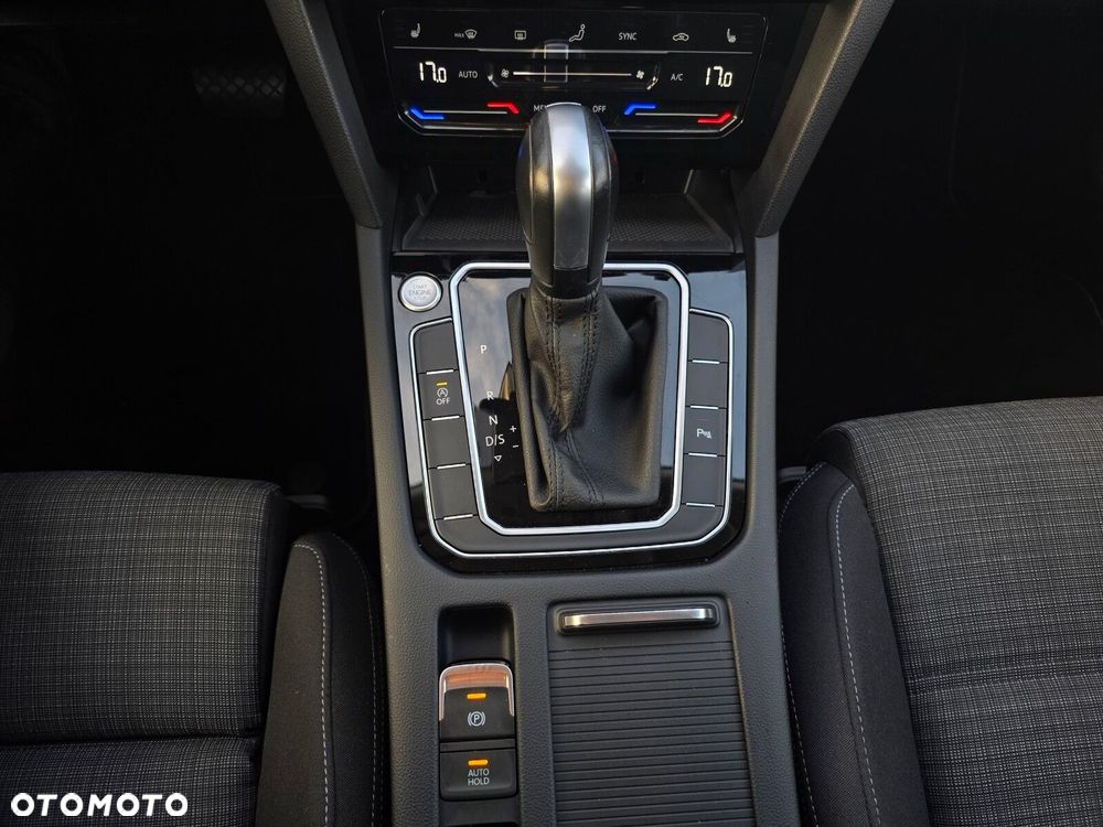 Volkswagen Passat 1.5 TSI EVO Business DSG - 20