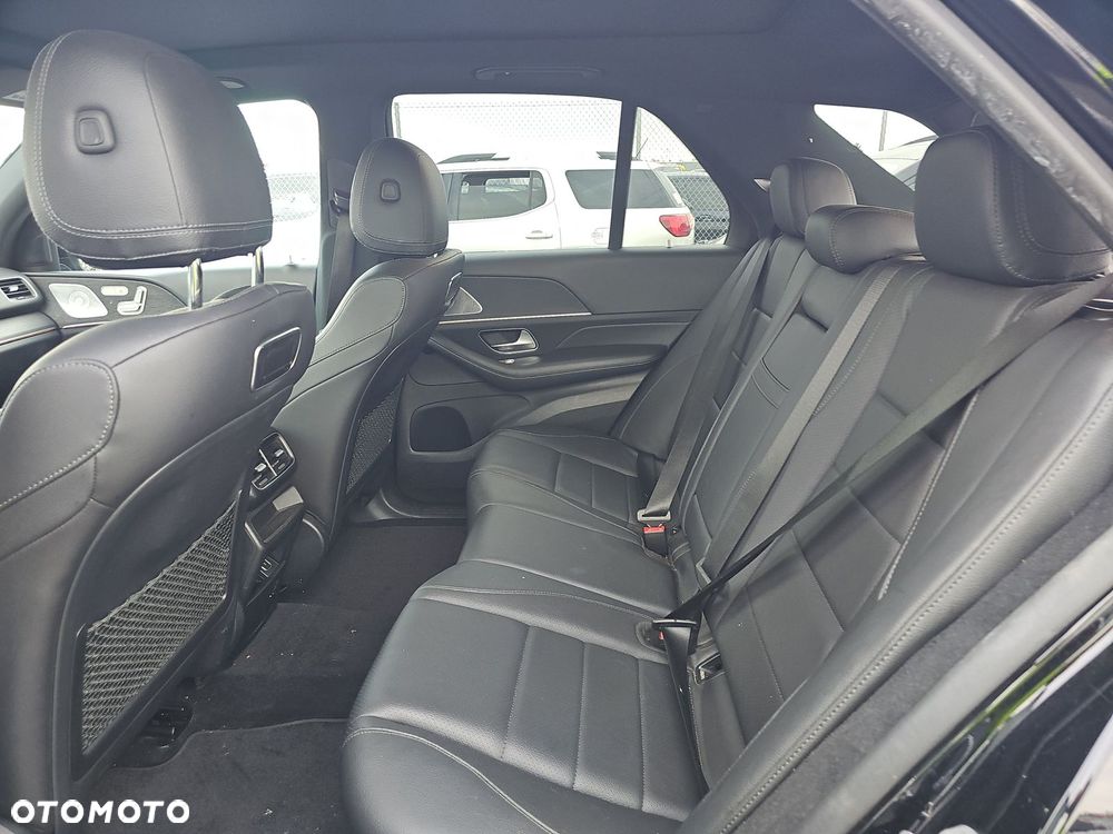 Mercedes-Benz GLE - 12