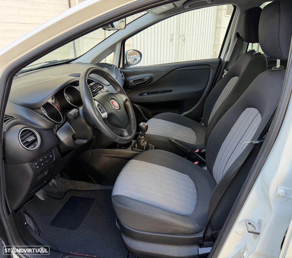 Fiat Punto 1.2 Lounge S&S - 12